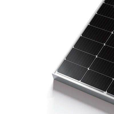 Op maat gemaakte zonnepanelen 585w 590w 595w 600w 605w 610w Halvecelmodule voor zonnestelsels